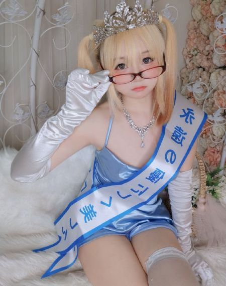 丰满女邻居的嫩苞张开电影_蓝光迅雷电影在线