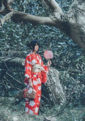 《漂亮的女邻居》未删减_DVD在线播放