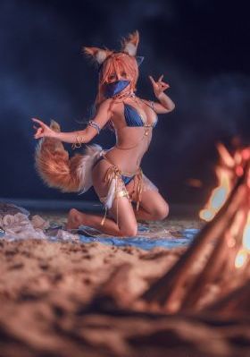 撞击成熟美妇老师后臀_BD英语视频大全